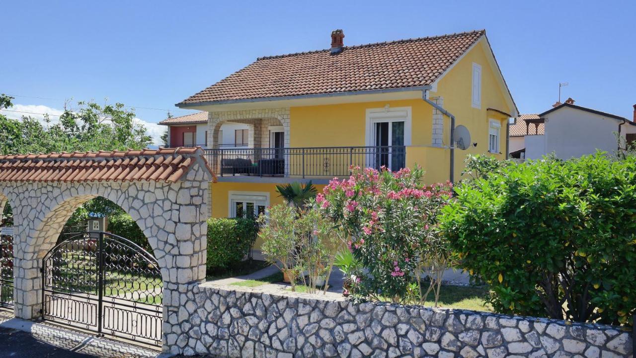 Holiday House Holek Šilo Exterior foto